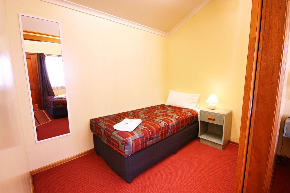 Downs Motel Toowoomba Eksteriør billede