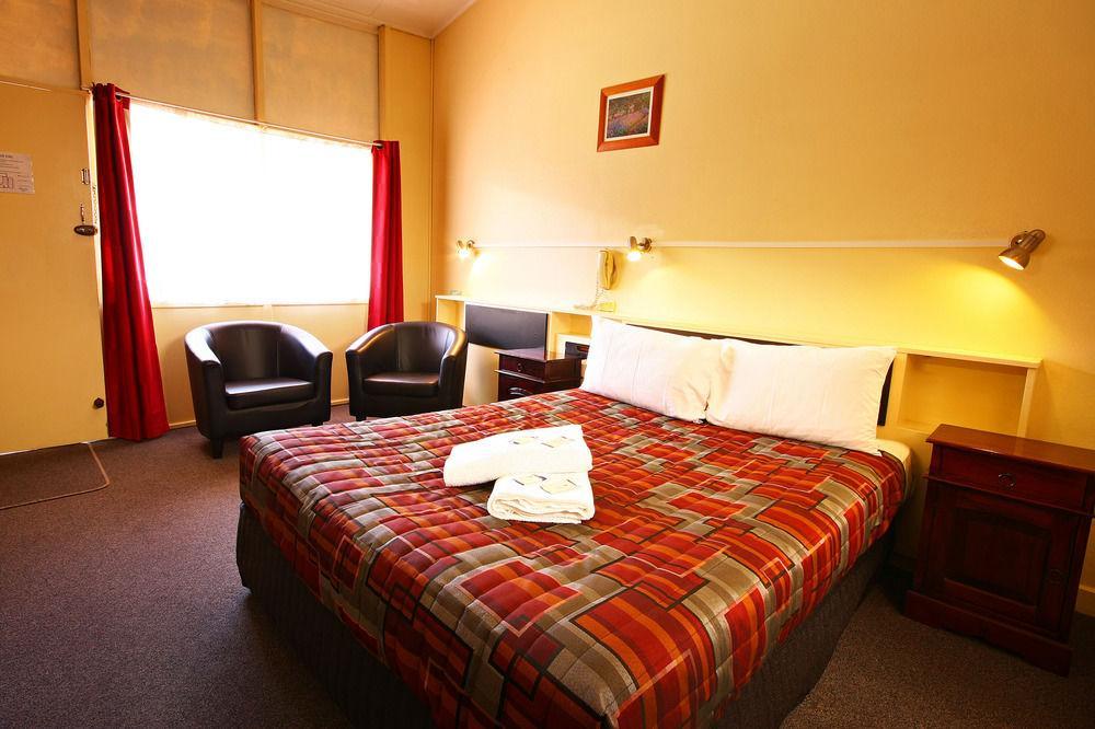 Downs Motel Toowoomba Eksteriør billede